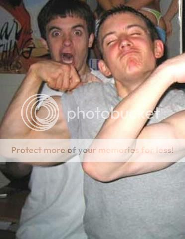 Morphed+Biceps http://s449.photobucket.com/albums/qq213/hearmenowu2/hearmenowu2 morphs/?action=view¤t=steveblackbigbicep2.jpg&mediafilter=images